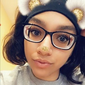 Meet your Posher, Gladys